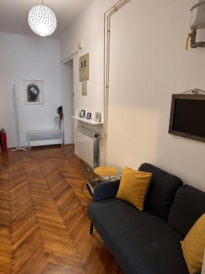 Grey Apartment *