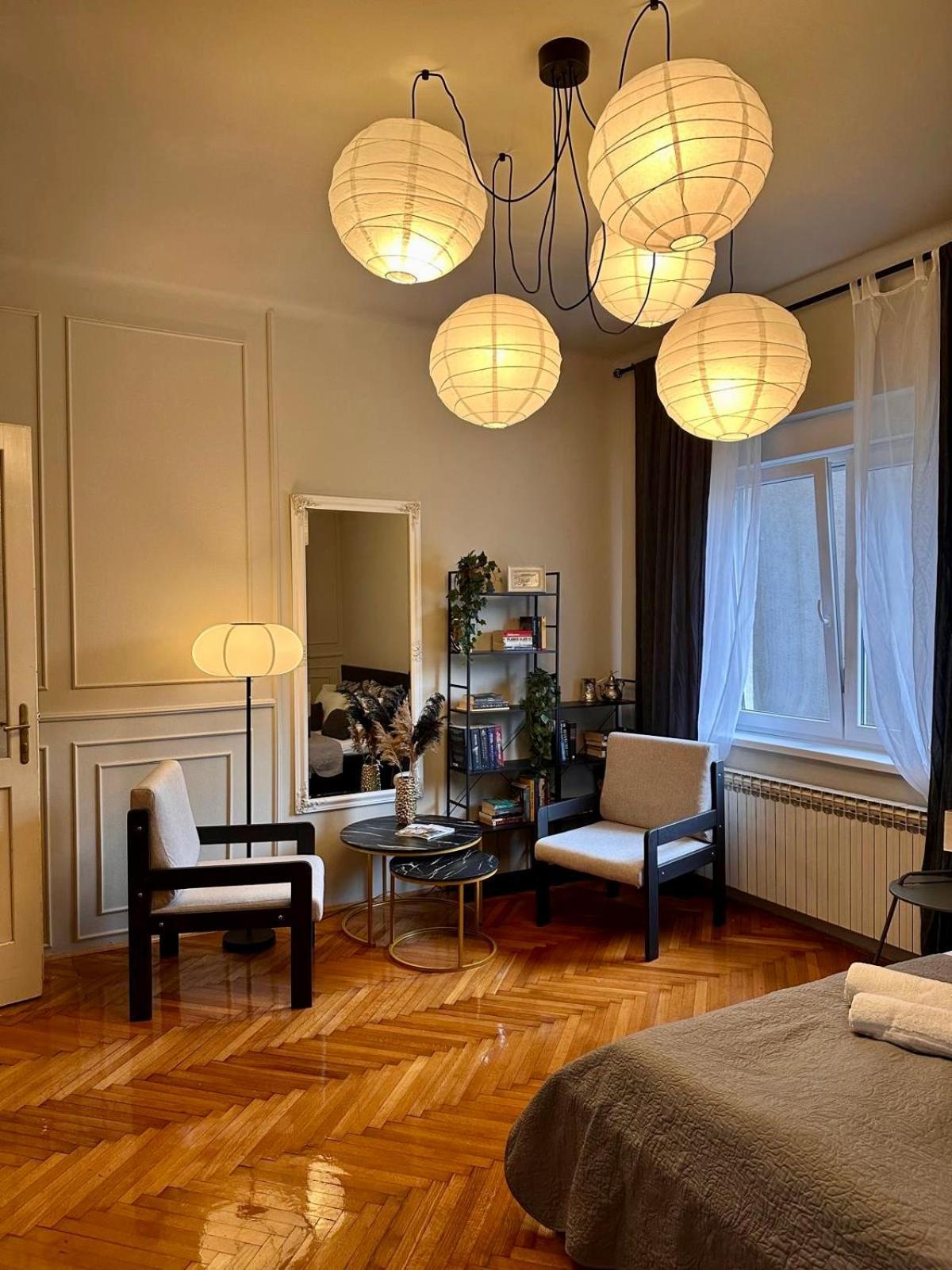 Apartman Grey *
